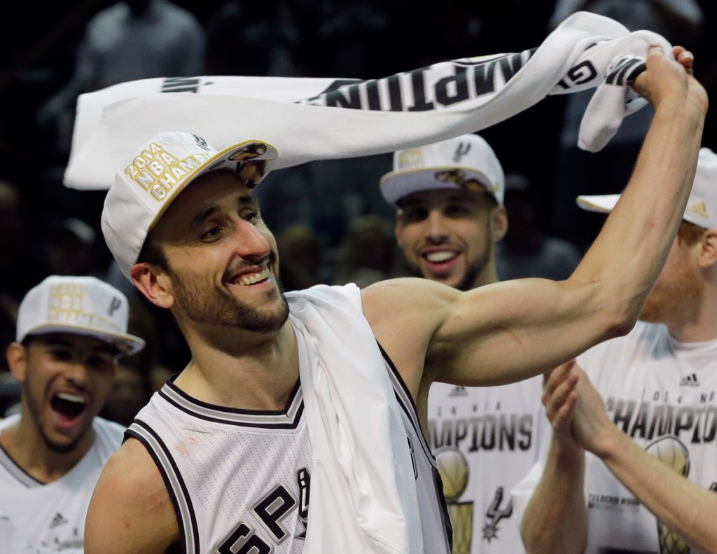 manu celebrates